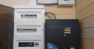 Установка и подключение стабилизаторов напряжения от 567 руб в Ялуторовске - ЭлектроЛтр